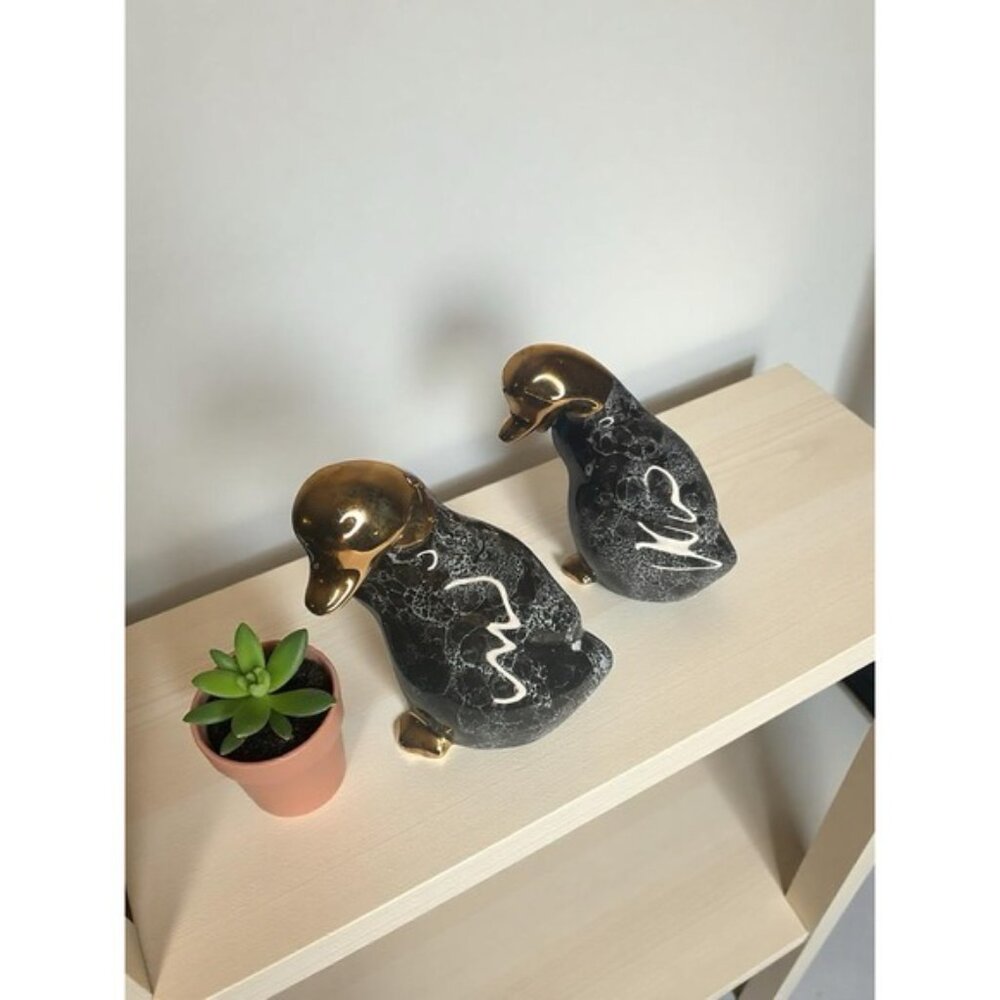 Vintage 1987 Enesco Pair Of Ducks geese Ceramic Figurines Set Of 2 Minimalistic